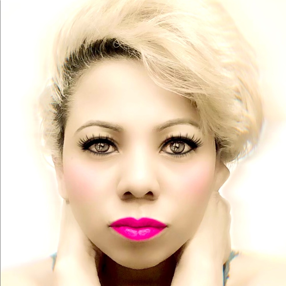 Meet your Posher, Xasha